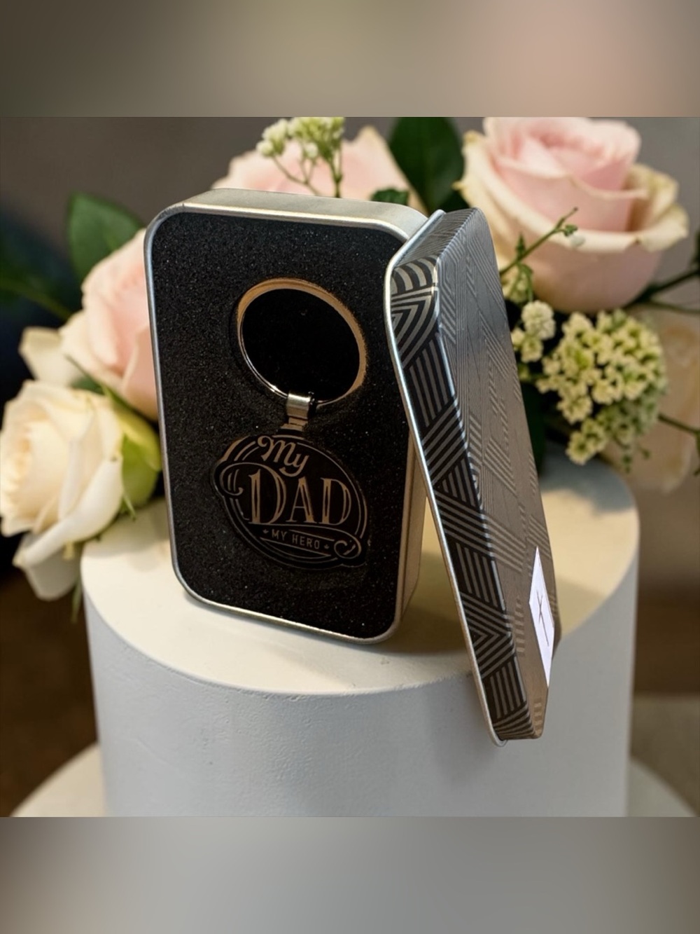 NWT My Dad My Hero Key Chain